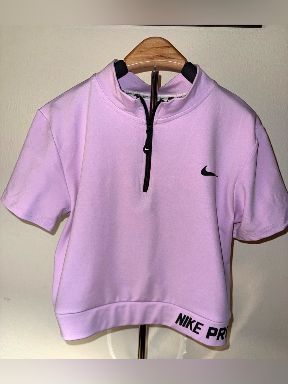 Nike Pro cropped half zip top, size XXL